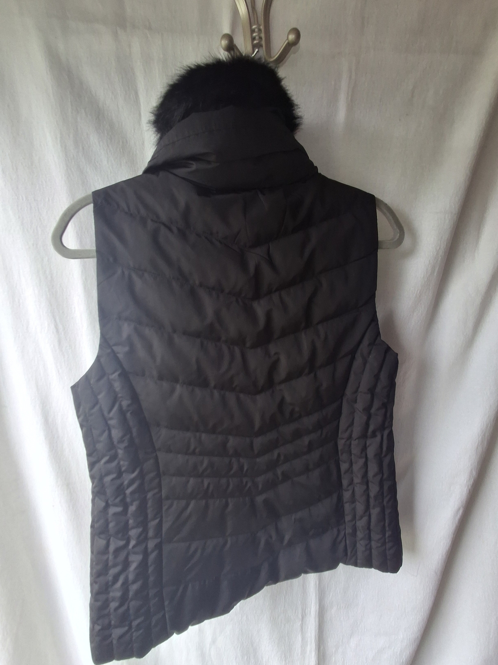 Talbots Black Quilted Faux-Fur Collar Vest - Picture 5 of 7